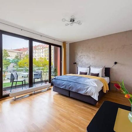 Apartment W/ Free Garage Parking Praha Exteriér fotografie